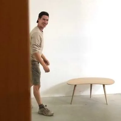 Tim bei der Arbeit für HOLZREICH